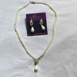 Pearl jewelry set-(faux pearls)